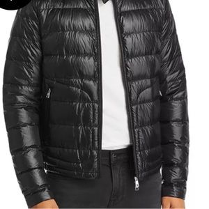 Moncler longue saison jacket, brand new, size Medium.. black color